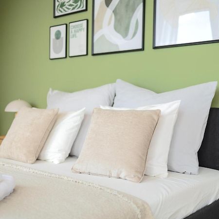 Bright 2Br - 8Th Floor, Balcony, Free Parking - By Gravity Prague Apartment ภายนอก รูปภาพ