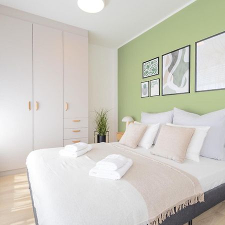 Bright 2Br - 8Th Floor, Balcony, Free Parking - By Gravity Prague Apartment ภายนอก รูปภาพ