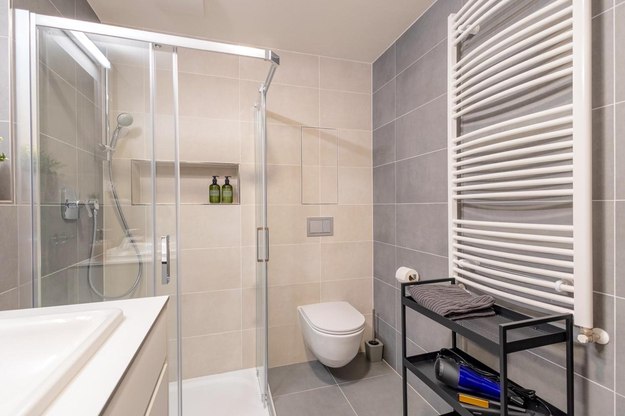 Bright 2Br - 8Th Floor, Balcony, Free Parking - By Gravity Prague Apartment ภายนอก รูปภาพ