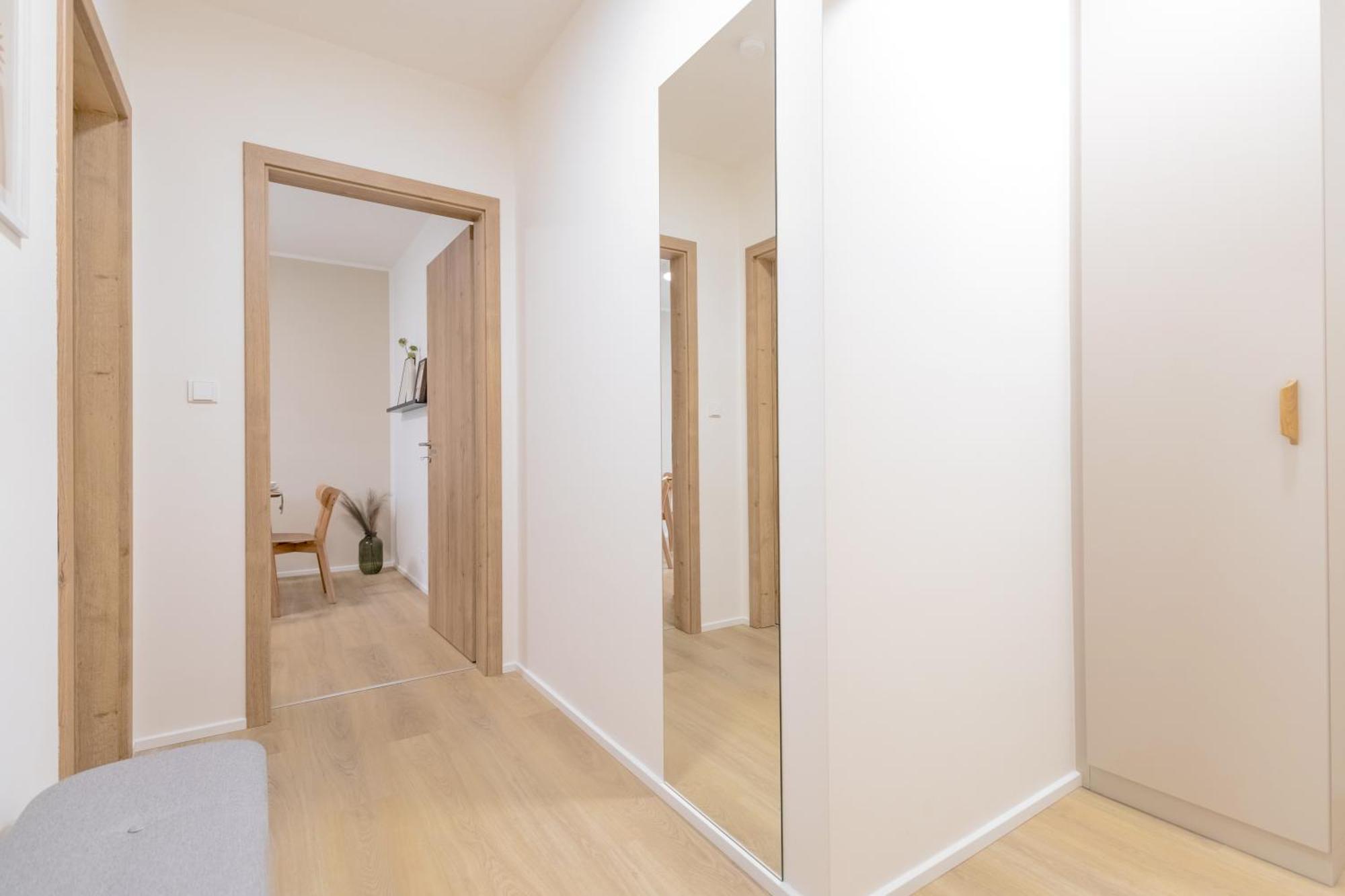 Bright 2Br - 8Th Floor, Balcony, Free Parking - By Gravity Prague Apartment ภายนอก รูปภาพ