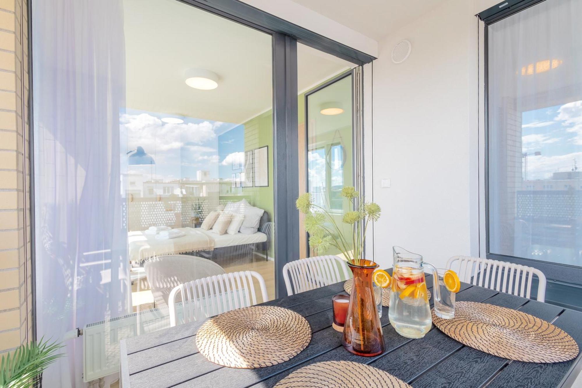 Bright 2Br - 8Th Floor, Balcony, Free Parking - By Gravity Prague Apartment ภายนอก รูปภาพ